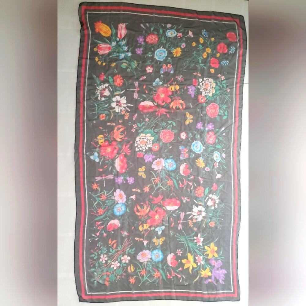 Stunning Made in Italy 100% Silk Floral Scarf Pareo Shawl 76x42 inches